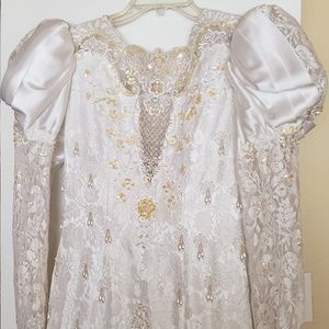 Wedding dress